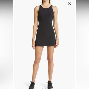 Nike Bliss Luxe Women's Training Dress with‎ Built-In Shorts Size XS Black